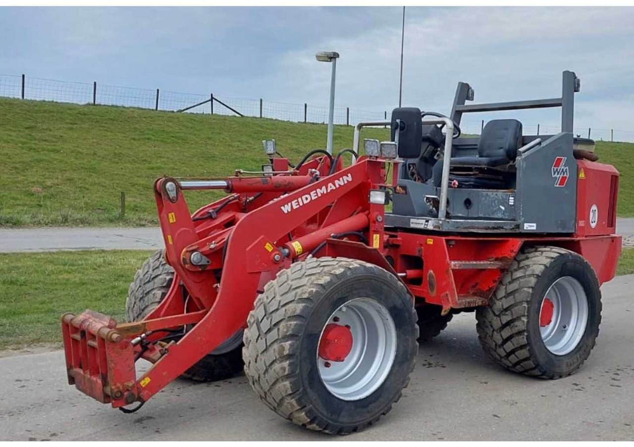 Wheel loader 1996 WEIDEMANN 4002 SHOVEL