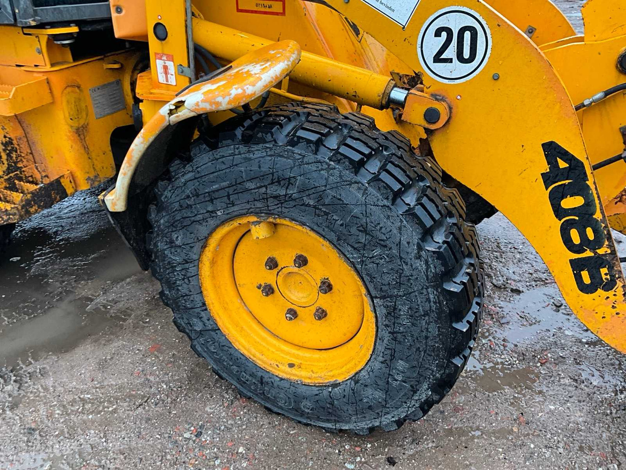 Wheel loader 1997 JCB 408 B SHOVEL