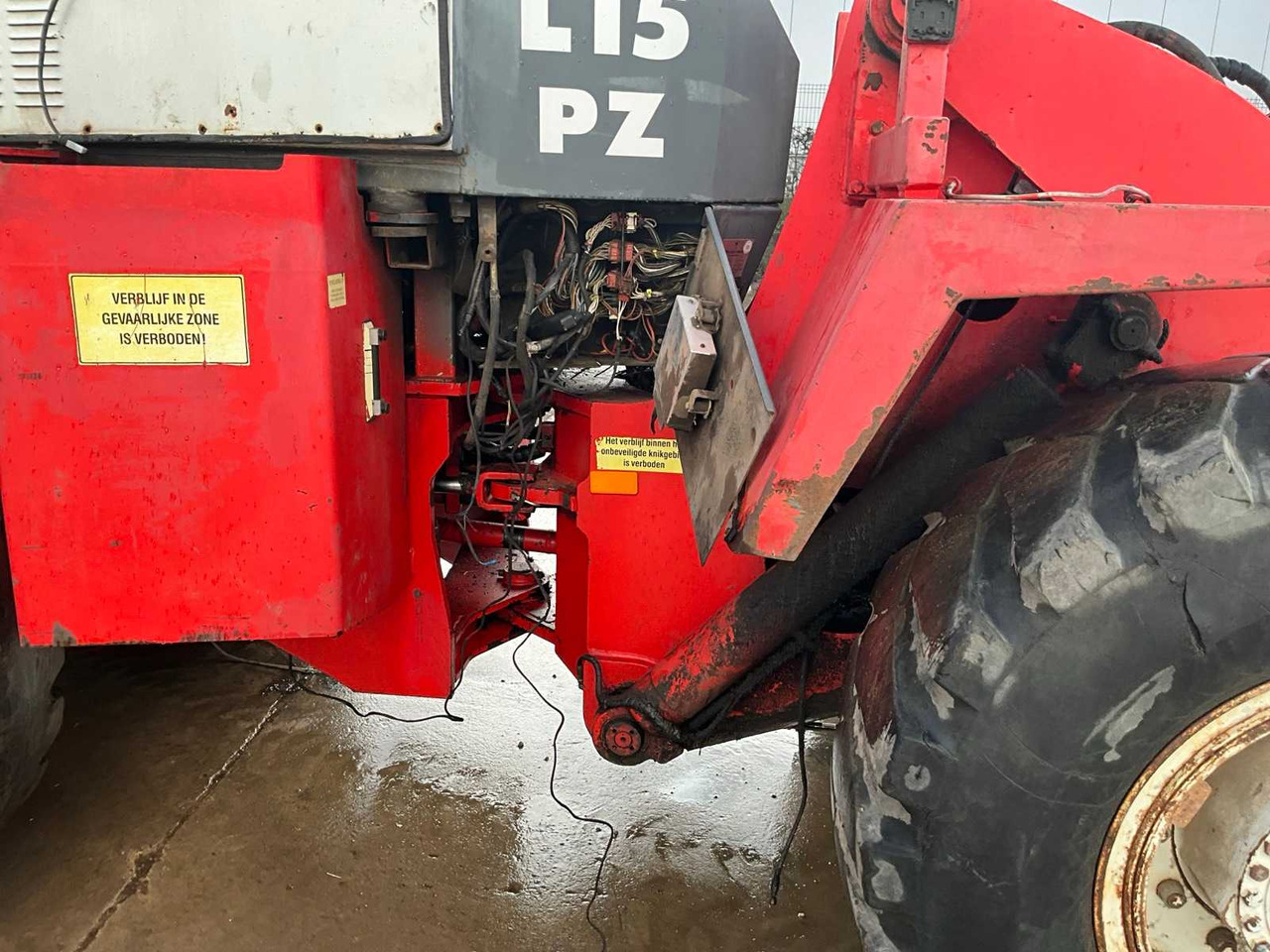 Wheel loader 1997 O&K L15PZ WHEEL LOADER