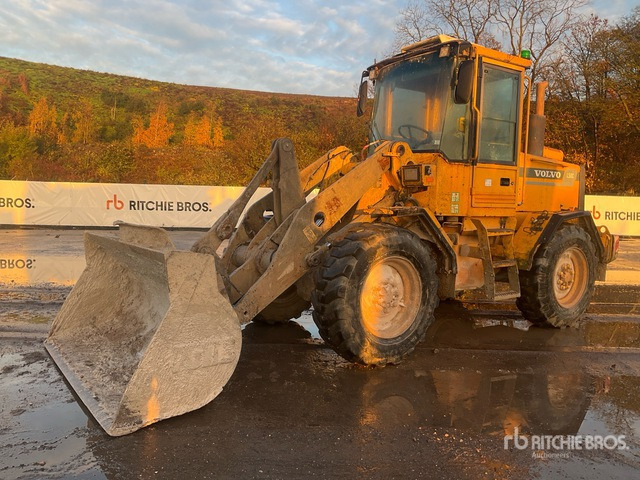 Wheel loader 1997 Volvo L50C Wheel Loader