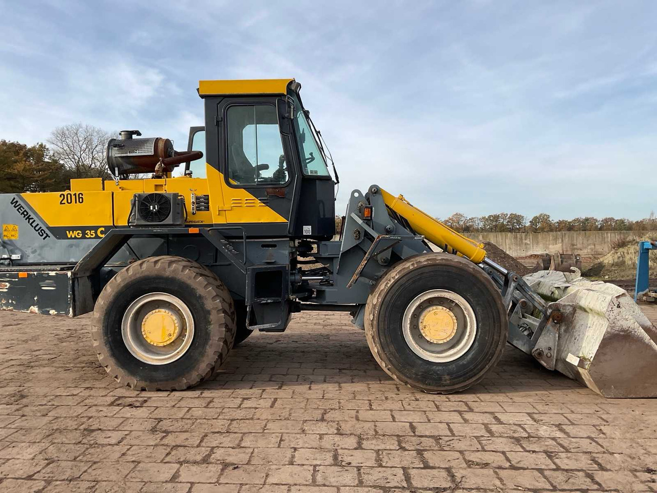 Wheel loader 1998 WORK ETHIC WG 35 C SHOVEL
