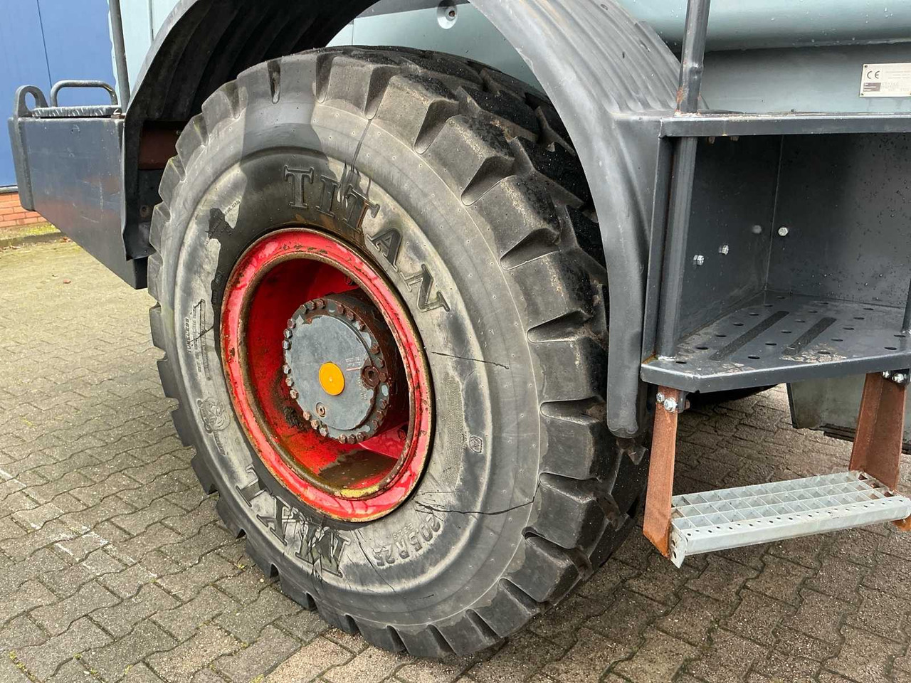 Wheel loader 2000 WORK ETHIC WG35D SHOVEL