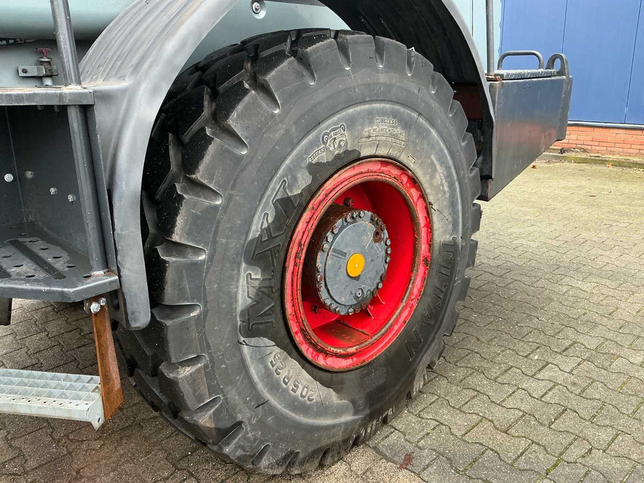 Wheel loader 2000 WORK ETHIC WG35D SHOVEL