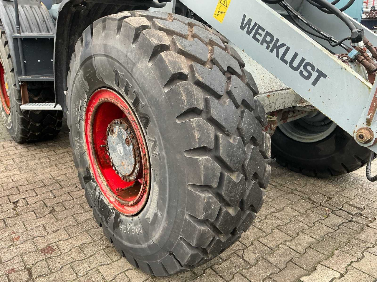 Wheel loader 2000 WORK ETHIC WG35D SHOVEL