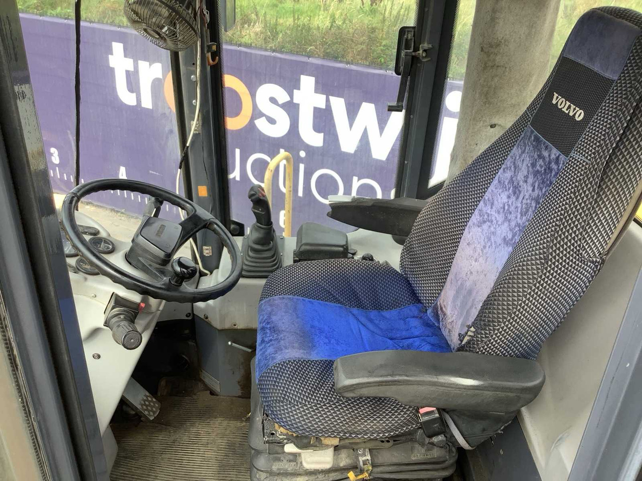 Wheel loader 2001 - FURUKAWA - 345-II - SHOVEL/WHEEL LOADER