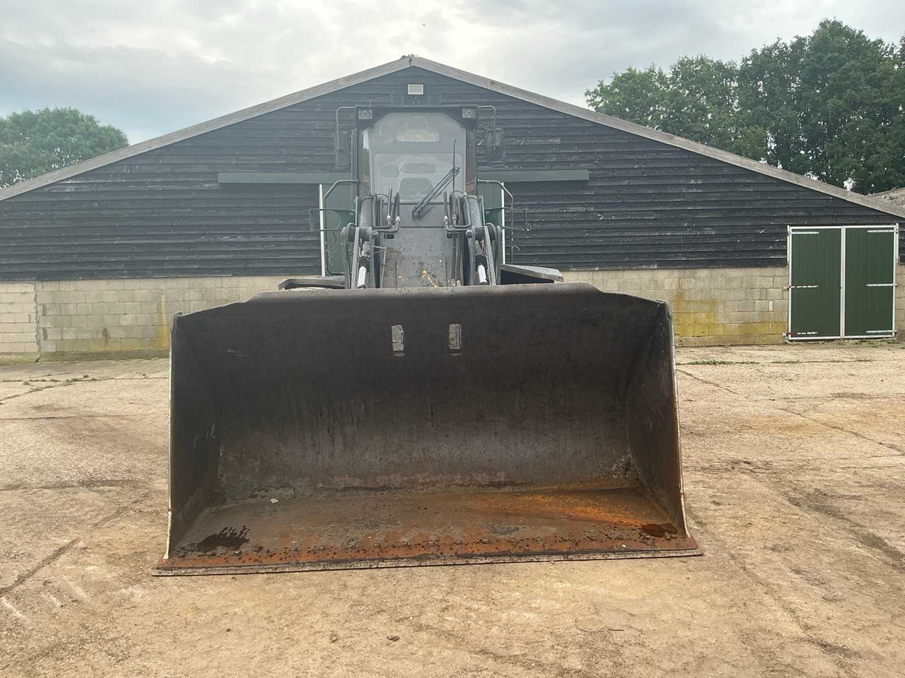 Wheel loader 2001: LJUNGBY L17 SHOVEL