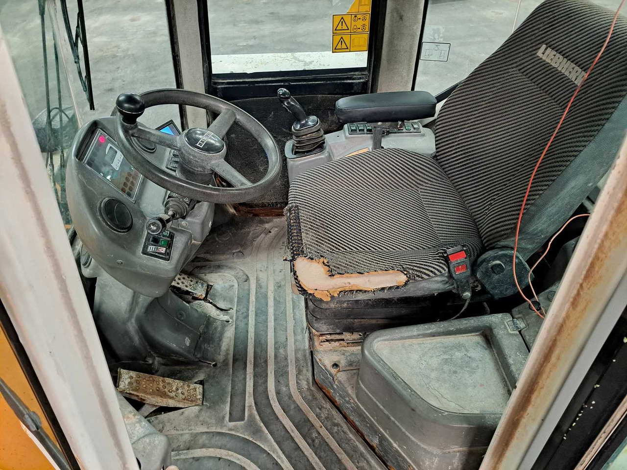 Wheel loader 2002 LIEBHERR L514 SHOVEL