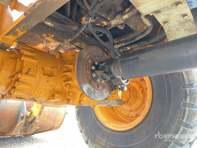 Wheel loader 2002 Liebherr L538 Pala gommata