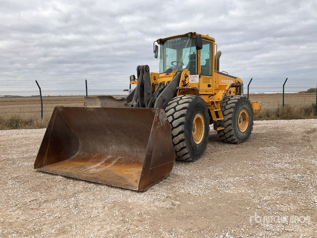 Wheel loader 2003 Volvo L110E Wheel Loader