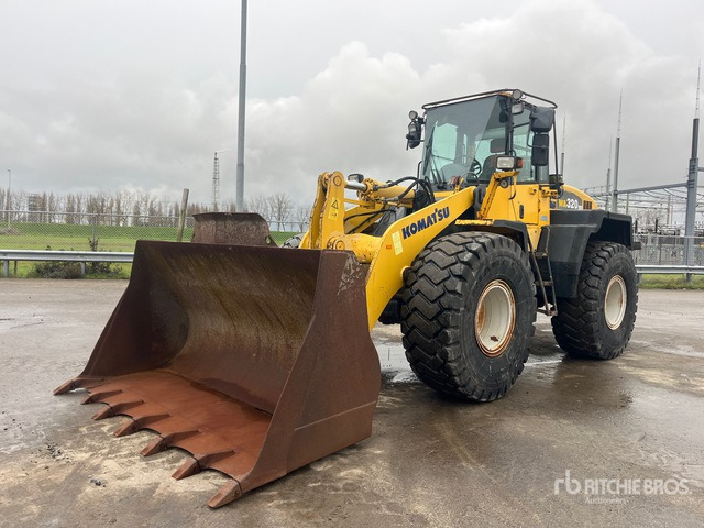 Wheel loader 2005 Komatsu WA320-5H Wheel Loader