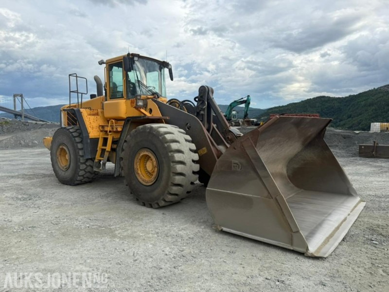 Wheel loader 2005 Volvo L220E HJULLASTER - 15364 Timer