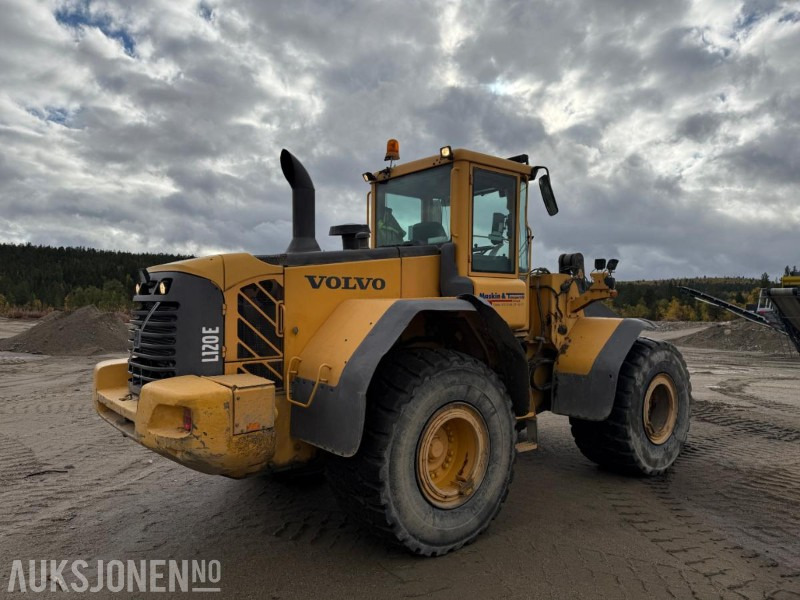 Wheel loader 2006 Volvo L120E - Sentralsmøring - 14887 timer