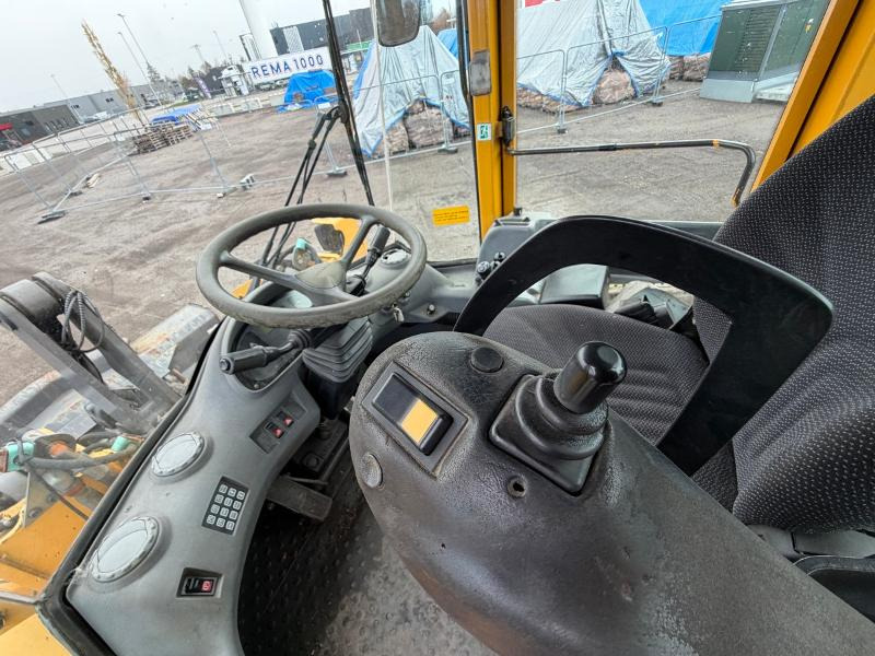 Wheel loader 2006 Volvo L90E hjullaster - Sentralsmøring - Joystick - Tilleggshydraulikk - Stort BM Feste