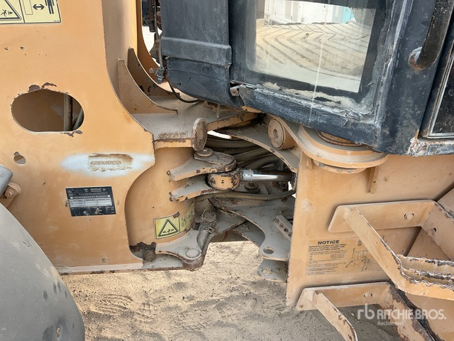 Wheel loader 2008 Cat 906