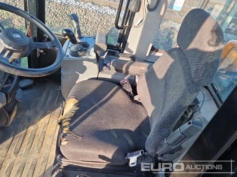 Wheel loader 2010 CAT 928H