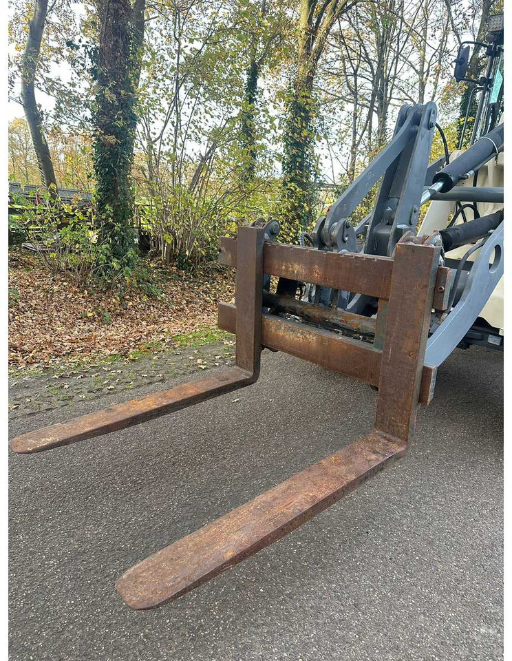 Wheel loader 2010 TEREX TL 100 SHOVEL