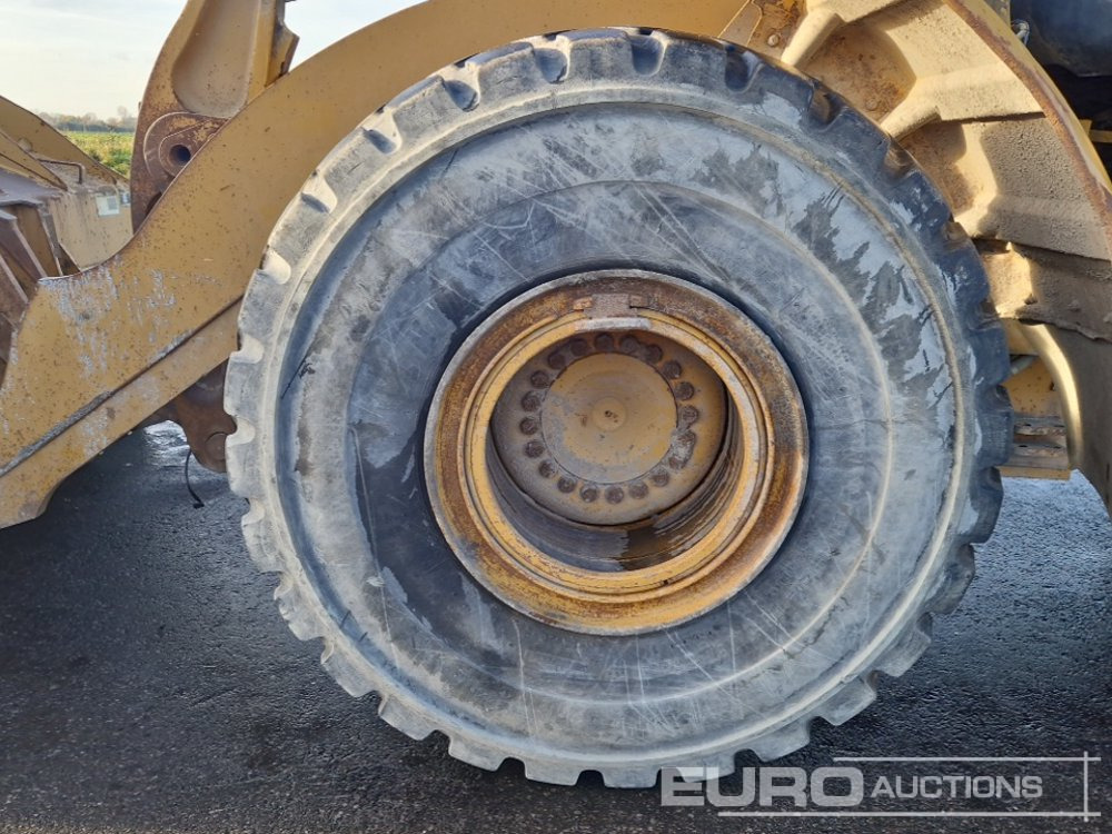 Wheel loader 2011 CAT 966H