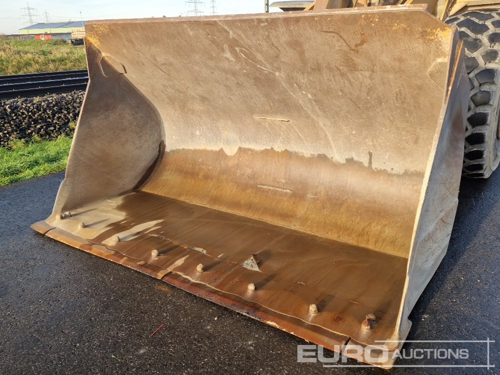 Wheel loader 2011 CAT 966H