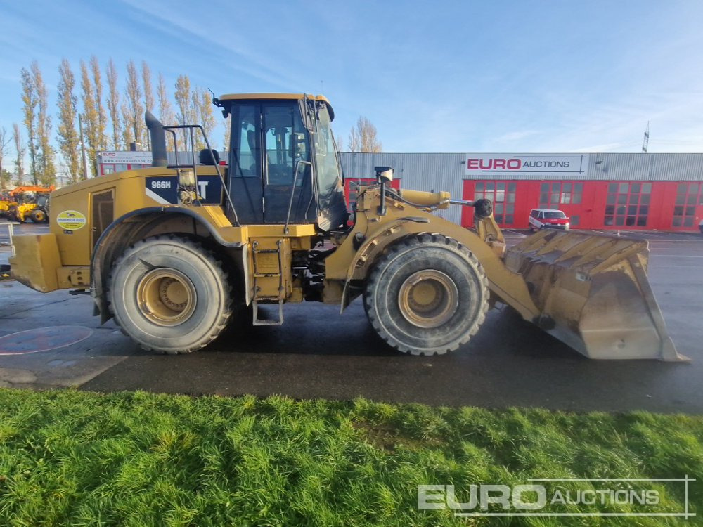 Wheel loader 2011 CAT 966H