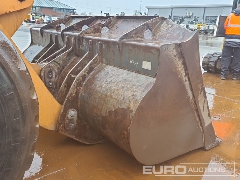 Wheel loader 2011 Case 821F