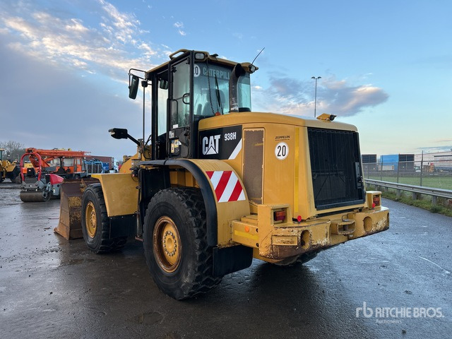 Wheel loader 2011 Cat 938H Wheel Loader