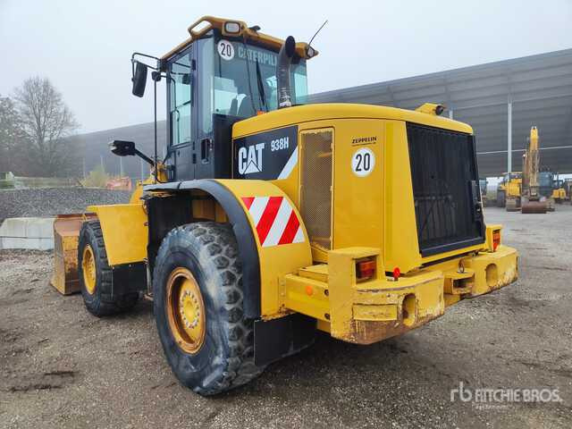 Wheel loader 2011 Cat 938H Wheel Loader