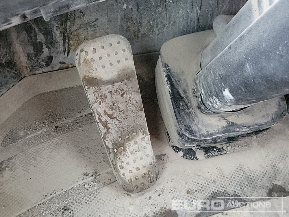 Wheel loader 2011 JCB 411HT