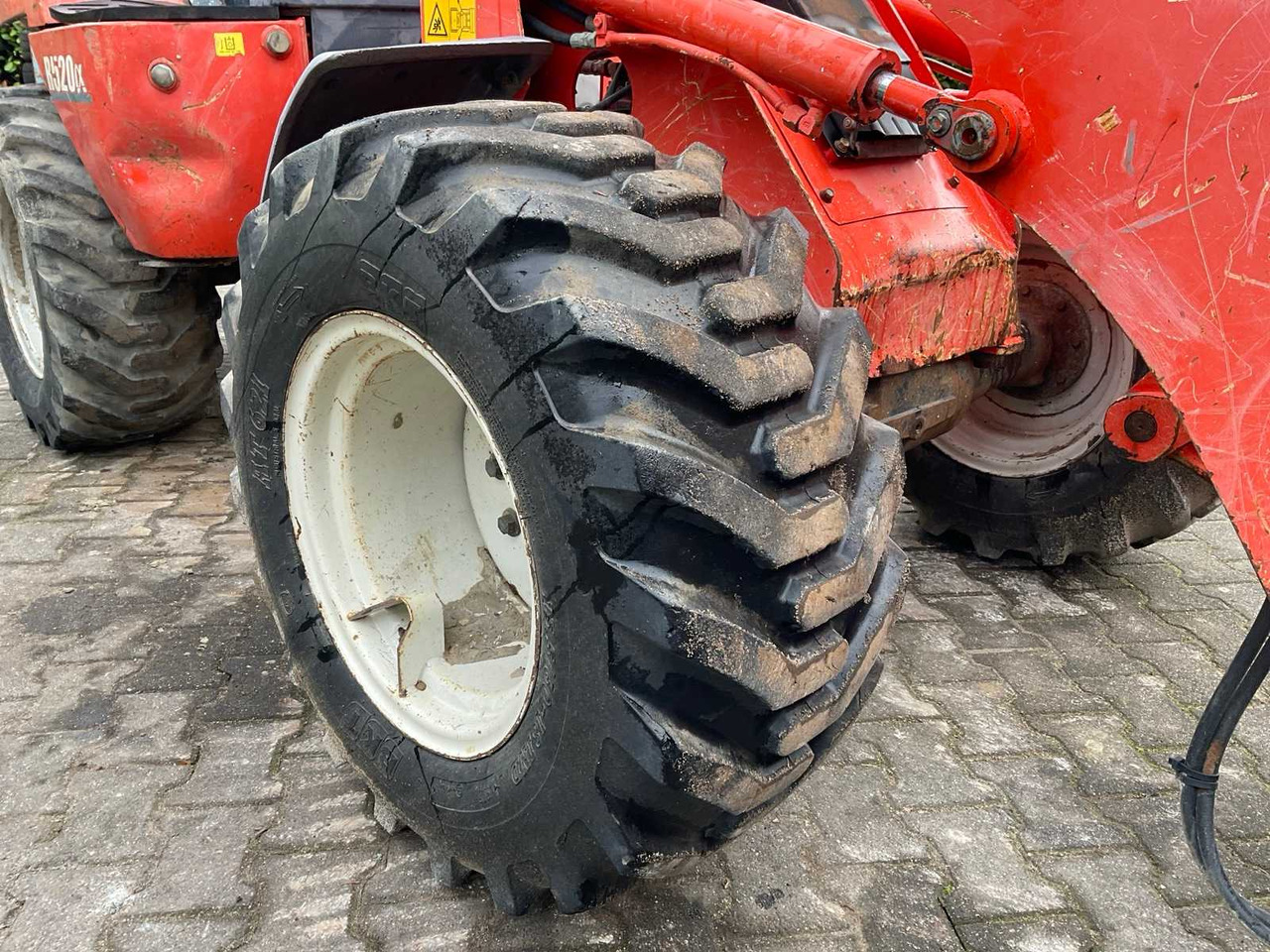 Wheel loader 2011 KUBOTA R520NH SHOVEL