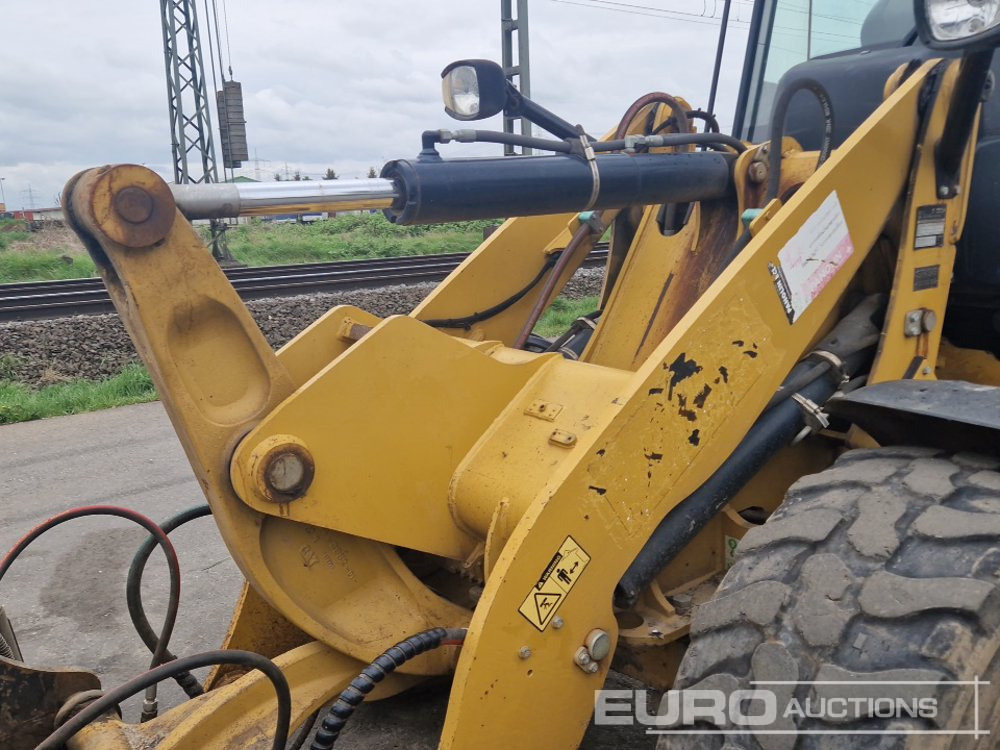 Wheel loader 2012 CAT 908H2