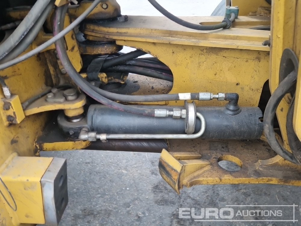 Wheel loader 2012 CAT 908H2