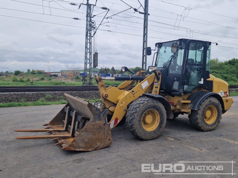 Wheel loader 2012 CAT 908H2
