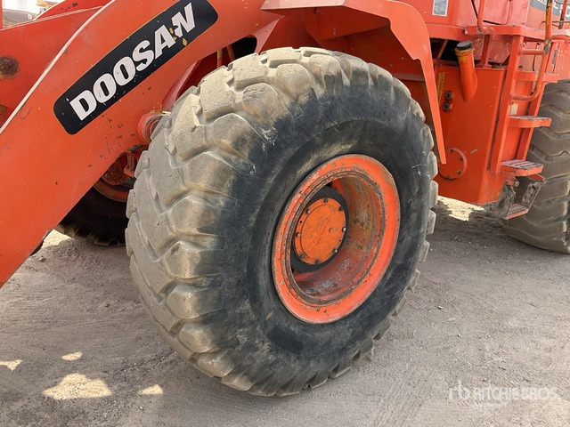Wheel loader 2012 Doosan DL503 Gold