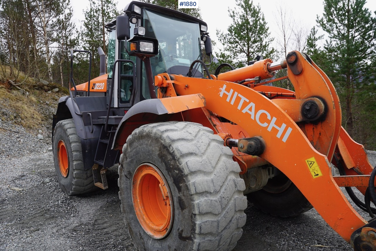 Wheel loader 2012 Hitachi ZW220