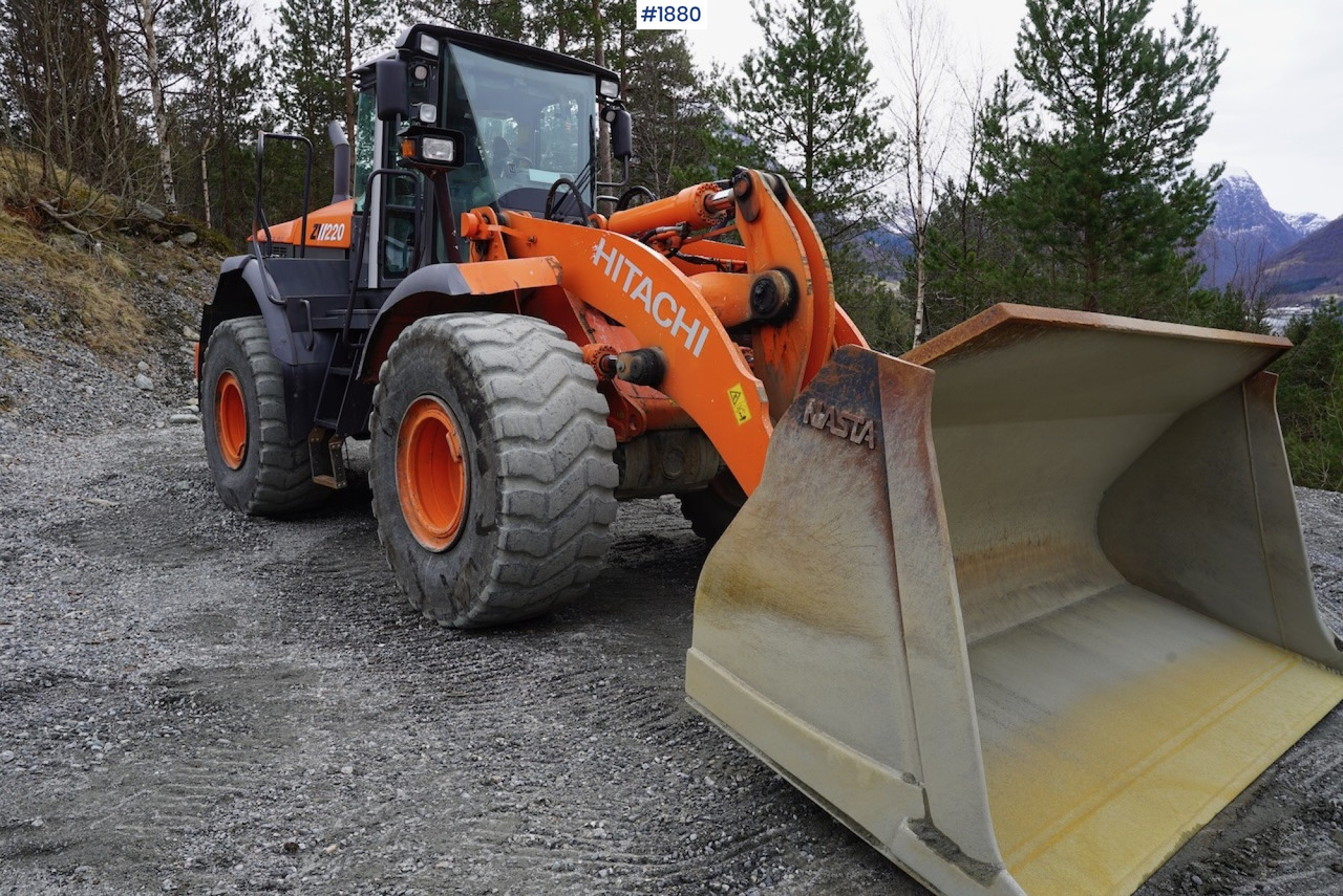 Wheel loader 2012 Hitachi ZW220