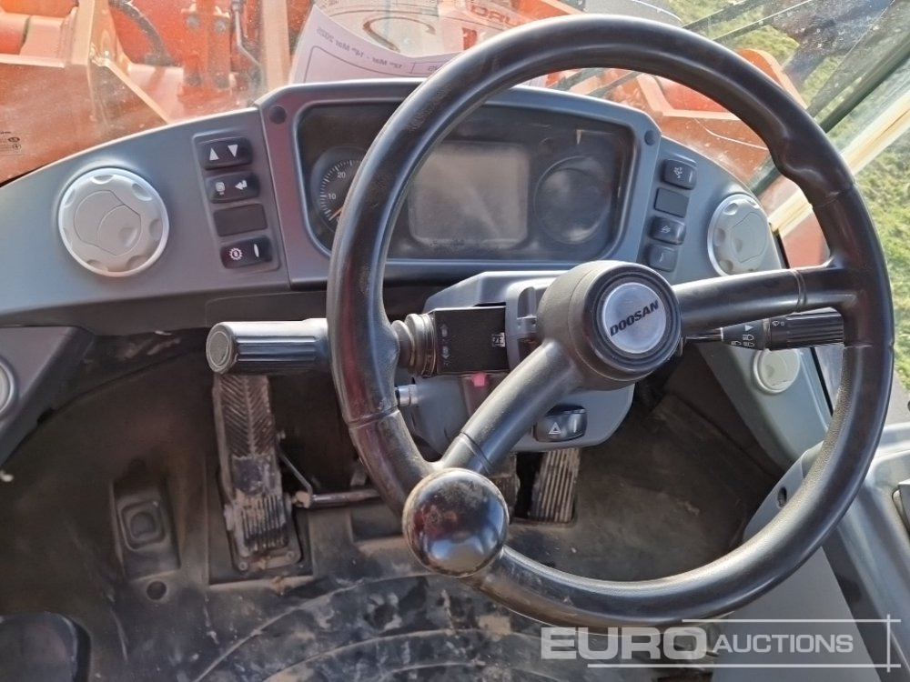 Wheel loader 2013 Doosan DL420-3