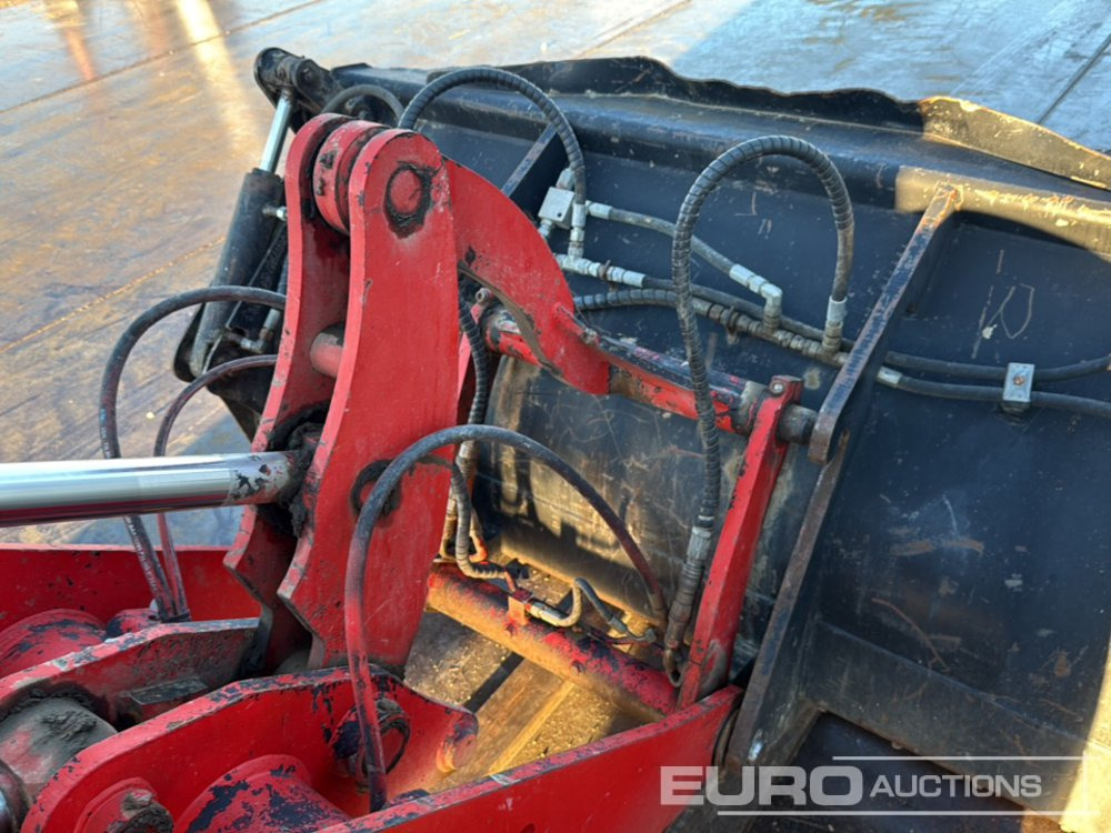 Wheel loader 2013 JCB 406 B