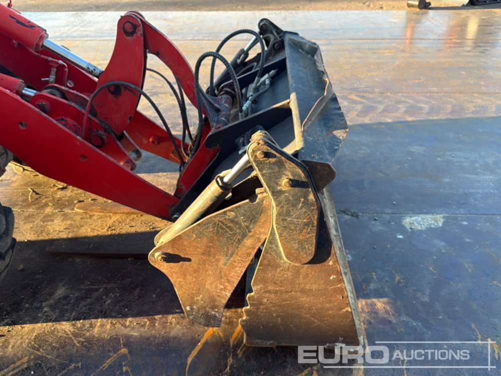 Wheel loader 2013 JCB 406 B