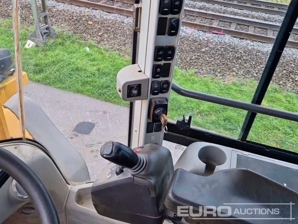 Wheel loader 2013 Volvo L120G