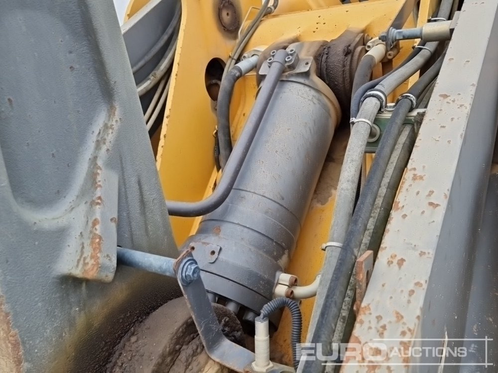 Wheel loader 2013 Volvo L120G