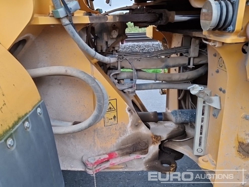 Wheel loader 2013 Volvo L120G