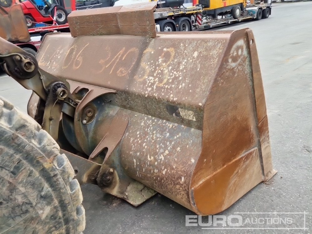 Wheel loader 2013 Volvo L120G