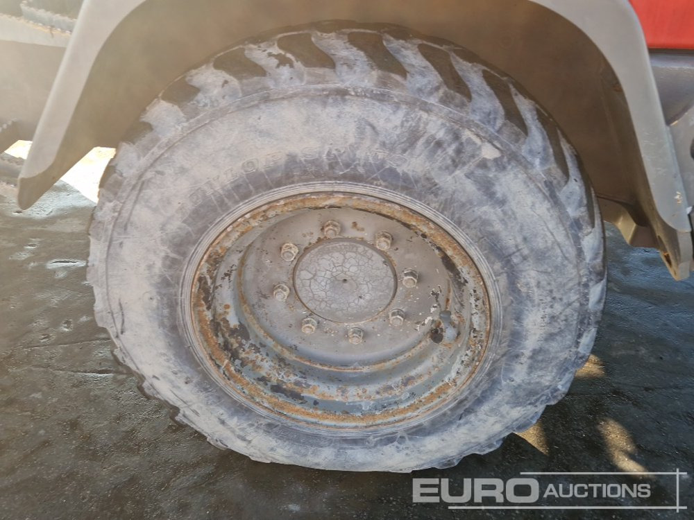 Wheel loader 2013 Volvo L30G