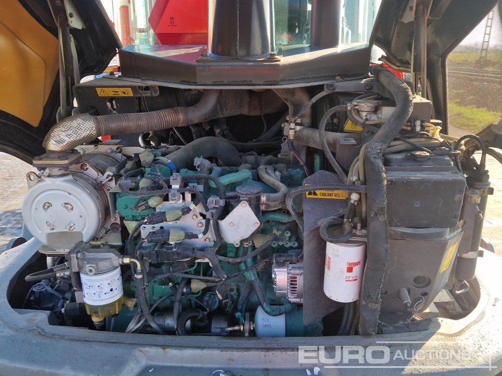 Wheel loader 2013 Volvo L30G