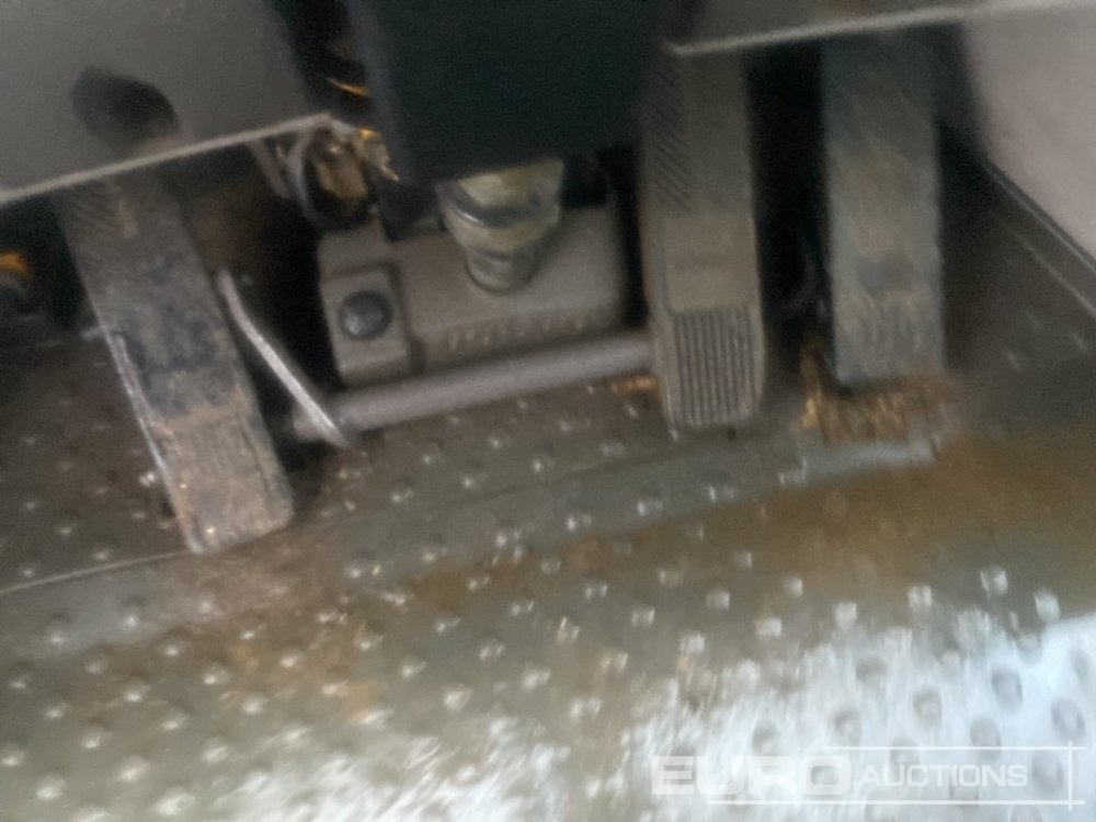 Wheel loader 2013 Volvo L60G