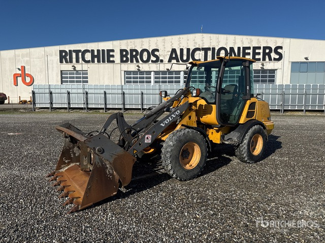 Wheel loader 2014 Volvo L25F Wheel Loader