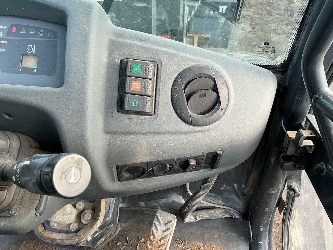 Wheel loader 2015 KOMATSU WA70-7 SHOVEL