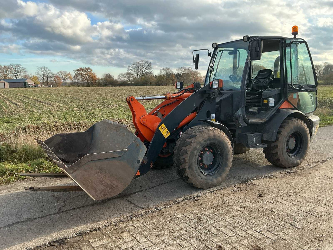 Wheel loader 2015 KOMATSU WA70-7 SHOVEL