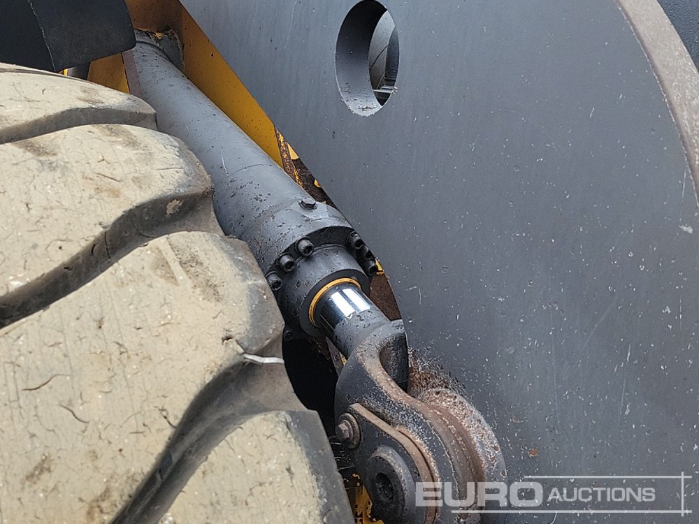 Wheel loader 2015 Volvo L110H