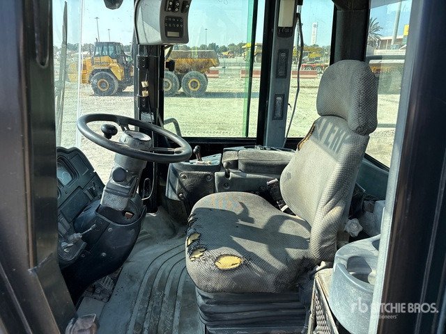 Wheel loader 2016 Cat 966H Wheel Loader