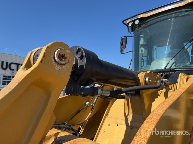 Wheel loader 2016 Cat 966M Pala gommata